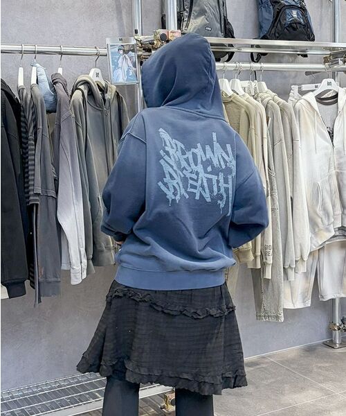 BROWNBREATH(ブラウンブレス)の「SPRAYED TAG HOOD ZIP UP - BLACK(パーカー・レディース・その他・MEDIUM/LARGE/SMALL/X-LARGE)」の15枚目の写真