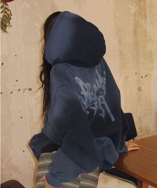 BROWNBREATH(ブラウンブレス)の「SPRAYED TAG HOOD ZIP UP - BLACK(パーカー・レディース・その他・MEDIUM/LARGE/SMALL/X-LARGE)」の4枚目の写真