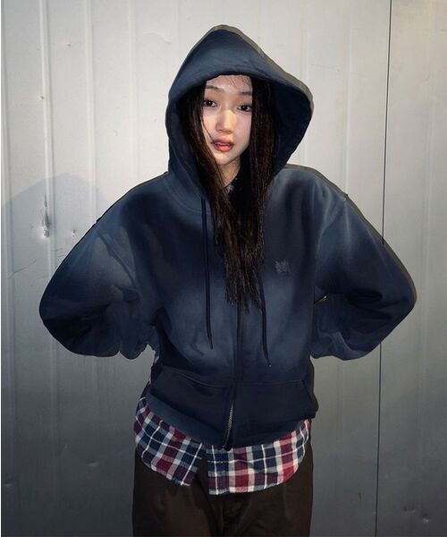 BROWNBREATH(ブラウンブレス)の「SPRAYED TAG HOOD ZIP UP - BLACK(パーカー・レディース・その他・MEDIUM/LARGE/SMALL/X-LARGE)」の5枚目の写真