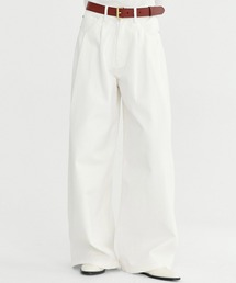 Bie（ビエ）の「ホワイトデニム ワイドパンツ（デニムパンツ）」