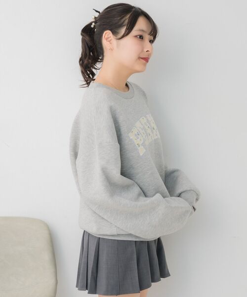 ems excite（エムズエキサイト）の「フラワーロゴトレーナー（Tシャツ/カットソー・レディース・ナチュラル/ダークグレー/ダークブルー・FREE）」の8枚目の写真