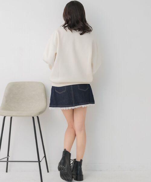 ems excite（エムズエキサイト）の「フラワーロゴトレーナー（Tシャツ/カットソー・レディース・ナチュラル/ダークグレー/ダークブルー・FREE）」の14枚目の写真