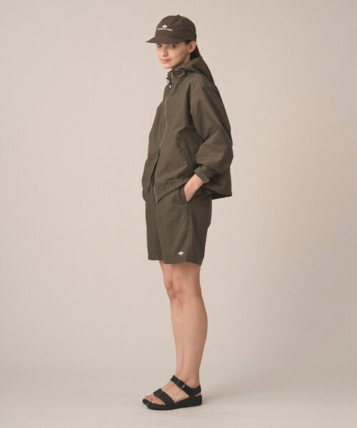 DANTON(ダントン)の「Women's Stunner Nylon Hooded Jacket(ブルゾン・レディース・グレイッシュベージュ/オリーブ/ピンク系その他/ブラック/グレー系その他・S/M/XS)」の14枚目の写真