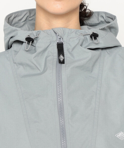 DANTON(ダントン)の「Women's Stunner Nylon Hooded Jacket(ブルゾン・レディース・グレイッシュベージュ/オリーブ/ピンク系その他/ブラック/グレー系その他・S/M/XS)」の20枚目の写真