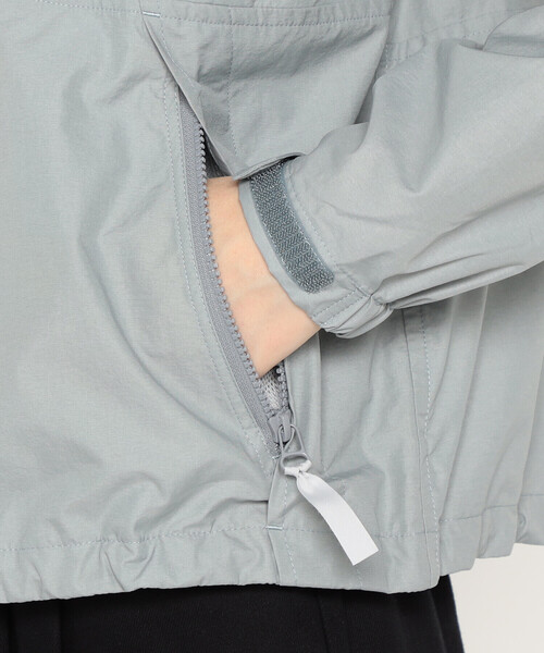 DANTON(ダントン)の「Women's Stunner Nylon Hooded Jacket(ブルゾン・レディース・グレイッシュベージュ/オリーブ/ピンク系その他/ブラック/グレー系その他・S/M/XS)」の6枚目の写真