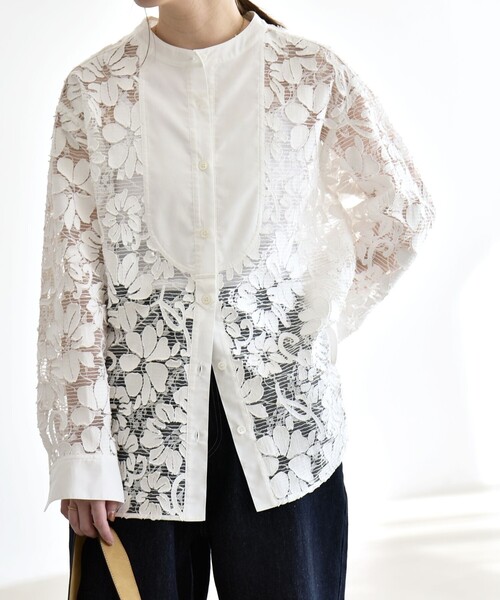 quaranciel(カランシエル)の「quaranciel:〈手洗い可能〉デニム フラワー レース バンドカラー シャツ(シャツ/ブラウス・レディース・オフホワイト/ネイビー・ONE SIZE)」の13枚目の写真