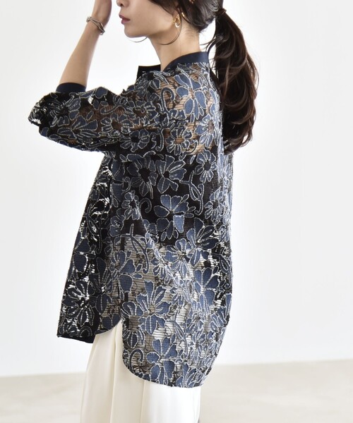 quaranciel(カランシエル)の「quaranciel:〈手洗い可能〉デニム フラワー レース バンドカラー シャツ(シャツ/ブラウス・レディース・オフホワイト/ネイビー・ONE SIZE)」の22枚目の写真