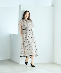 Audie a Muses(オーディアミューズ)の「シアー刺繍バイカラーワンピース(ワンピース)」