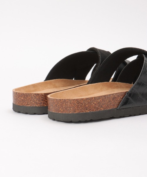 ikka（イッカ）の「切り替えクロスクロコベルトサンダル（サンダル・メンズ・ブラック/ネイビー・L/M/XL）」の4枚目の写真