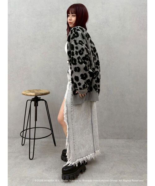 EVRIS(エヴリス)の「【ザ・ローリング・ストーンズ】Vネックカーディガン(カーディガン/ボレロ・レディース・グレー/ブラウン・FREE)」の17枚目の写真