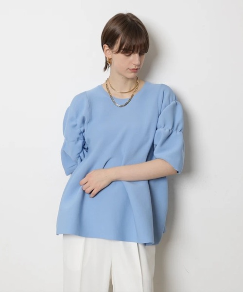 CADUNE(カデュネ)の「袖シャーリングペプラムニット(ニット/セーター・レディース・ライトブルー/ホワイト/ロイヤルブルー/ブラック・38)」の21枚目の写真