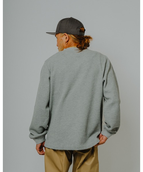 BIG MIKE(ビッグマイク)の「BIG MIKE ビックマイク/ ワッフルヘンリーネック 長袖Tシャツ 102618750(Tシャツ/カットソー・メンズ・グレー/ブラック/ホワイト・LARGE/MEDIUM)」の17枚目の写真