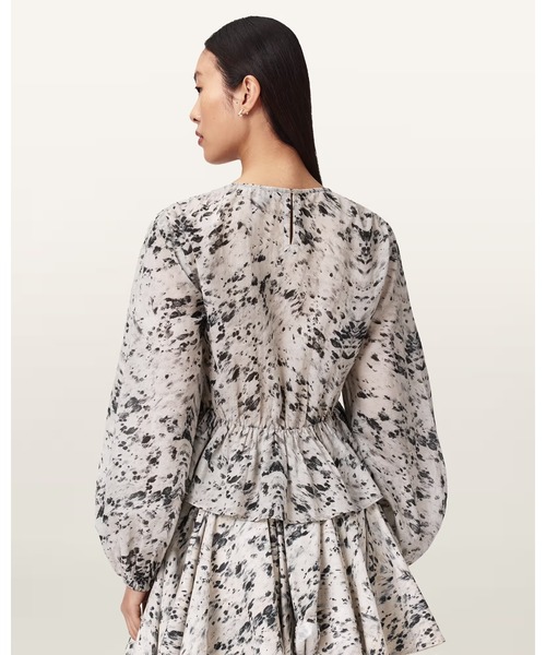 ALLSAINTS(オールセインツ)の「MELANI ROUND NECK GATHERED TOP | MELANI ラウンド ネック ギャザー トップ(その他トップス・レディース・ホワイト系その他・6/10/4/8)」の5枚目の写真