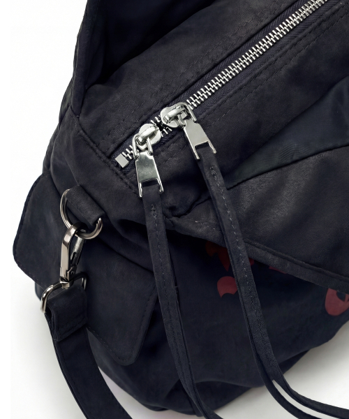 IDWS(アイドンワナセル)の「Form Shoulder Bag Black(ショルダーバッグ・レディース・その他・OS)」の5枚目の写真