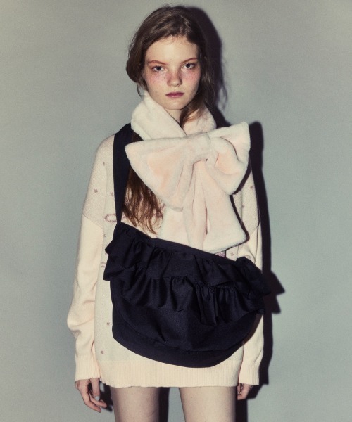 Candy Stripper（キャンディストリッパー）の「FRILL FRILL CURVE バッグ（ショルダーバッグ・レディース・ブラック・FREE）」の2枚目の写真