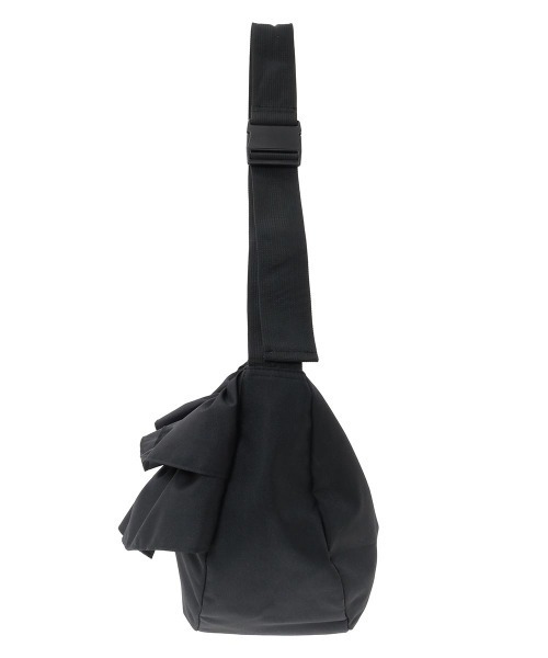 Candy Stripper（キャンディストリッパー）の「FRILL FRILL CURVE バッグ（ショルダーバッグ・レディース・ブラック・FREE）」の8枚目の写真