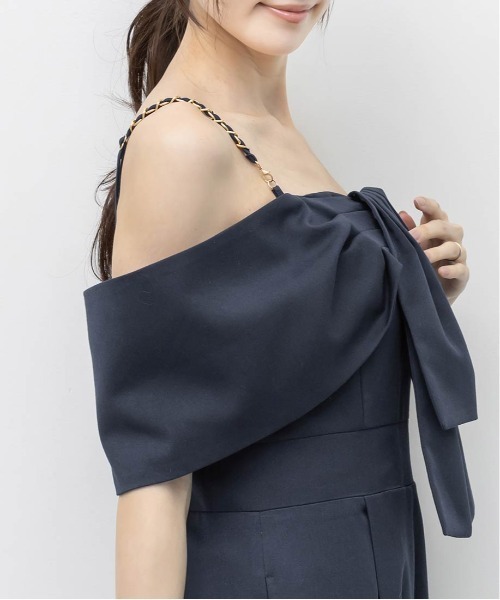 RANDA（ランダ）の「2WAYストラップリボンオールインワン（サロペット/オーバーオール・レディース・グレイッシュベージュ/ネイビー/チェック・0/1）」の4枚目の写真