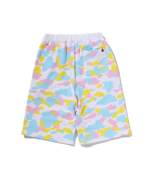 A BATHING APE（アベイシングエイプ）の「NEW MULTI CAMO SWEAT SHORTS（スウェットパンツ・レディース・ブラック/ホワイト・SMALL/X-SMALL）」の4枚目の写真