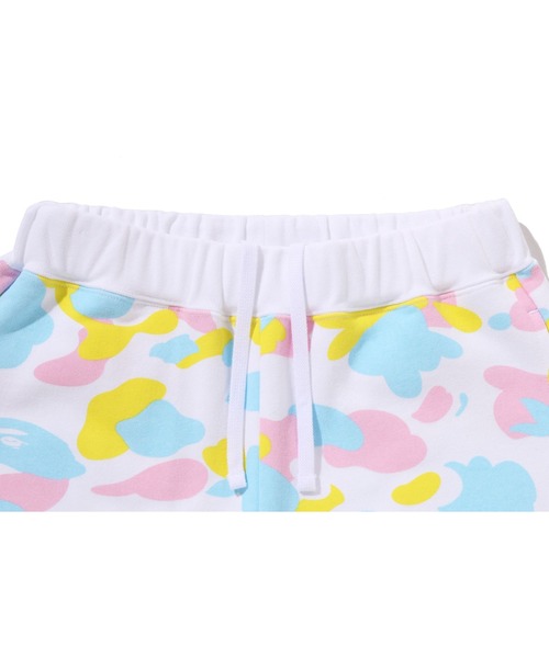 A BATHING APE（アベイシングエイプ）の「NEW MULTI CAMO SWEAT SHORTS（スウェットパンツ・レディース・ブラック/ホワイト・SMALL/X-SMALL）」の8枚目の写真