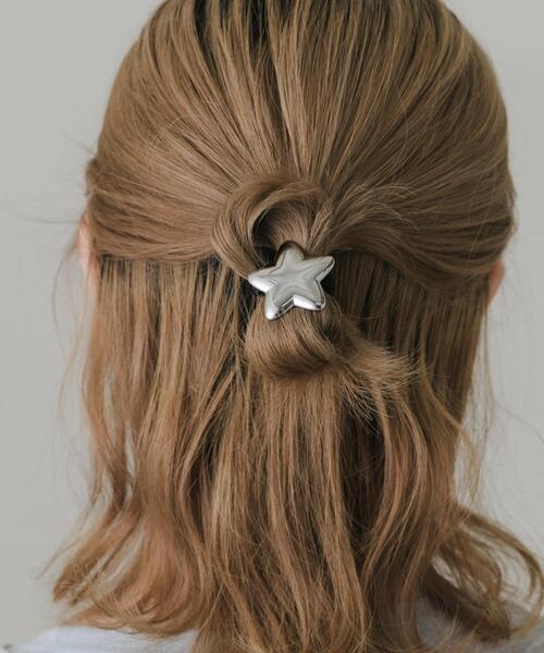 SMELLY（スメリー）の「ステンレスモチーフヘアポニー（ヘアゴム・レディース・ゴールド/シルバー・-）」の3枚目の写真