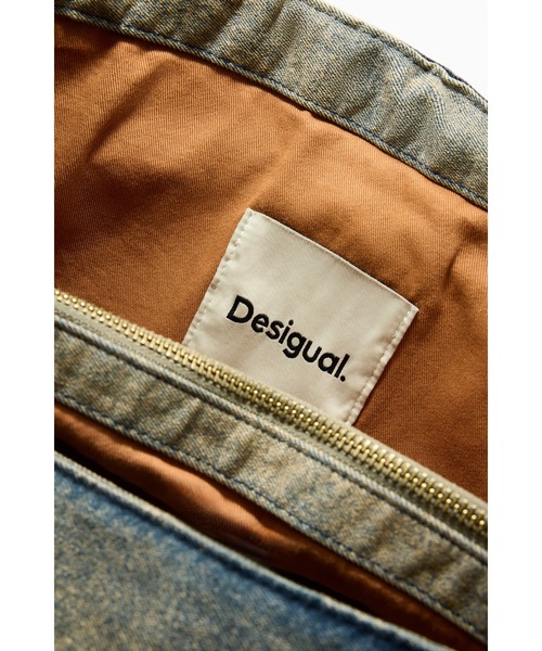 Desigual（デシグアル）の「カーキウォッシュドデニム フラワーチャームバッグ（ショルダーバッグ・レディース・グリーン・FREE）」の8枚目の写真