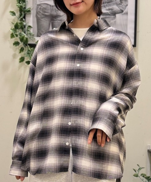 Right-on（ライトオン）の「【HONEYSUCKLE ROSE】チェックビッグシャツ（シャツ/ブラウス・レディース・ブラック/ベージュ/ブラウン・M/L/S）」の9枚目の写真
