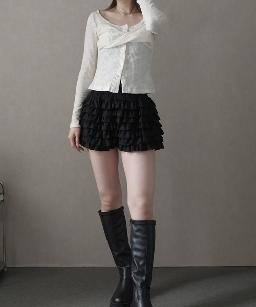 LAFFMO(ラフモ)の「ティアードフリルショートパンツ(その他パンツ・レディース・ホワイト/ブラック・F)」の2枚目の写真