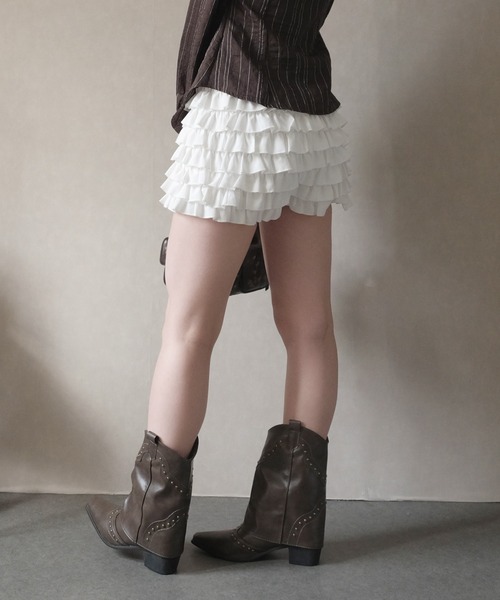 LAFFMO(ラフモ)の「ティアードフリルショートパンツ(その他パンツ・レディース・ホワイト/ブラック・F)」の7枚目の写真