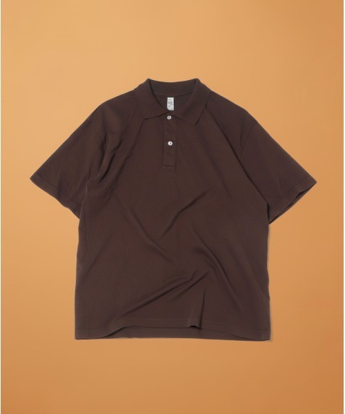 LOS ANGELES APPAREL(ロサンゼルスアパレル)の「【Los Angeles Apparel/ロサンゼルス・アパレル】 Short Sleeve Polo T-Shirt/半袖 ポロシャツ 無地 / 6.5oz コットンジャージ / ガーメントダイ/ USA製 / ユニセックス(ポロシャツ・メンズ・ブラック/ブラック系その他/チョコ/オフホワイト・MEDIUM/LARGE/X-LARGE)」の4枚目の写真