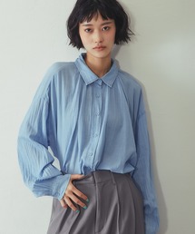 ふんわり立体シアーシャツ