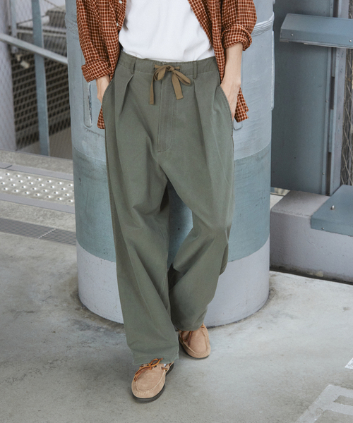 JOURNAL STANDARD(ジャーナルスタンダード)の「COOL DOTS / クール ドッツ ピグメント オーバー パンツ(スラックス・メンズ・カーキ/ブラック/グリーン/ブラウン・LARGE/MEDIUM/SMALL)」の3枚目の写真