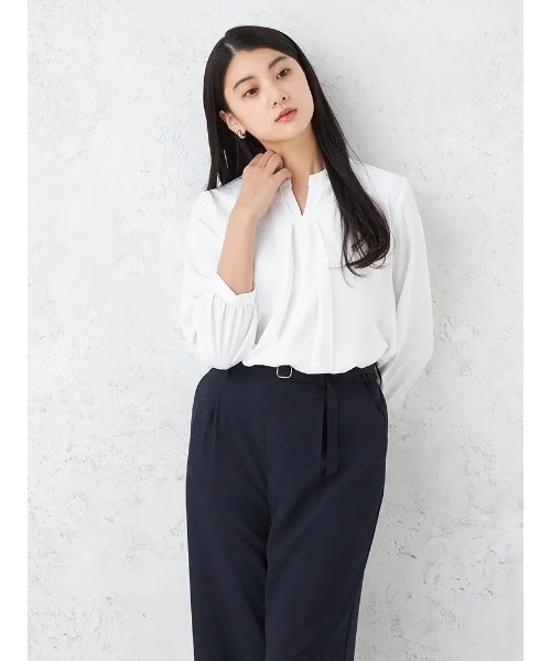 HARUYAMA（ハルヤマ）の「2WAYアクセ付きスキッパーブラウス カットソー ソフィーチェ 通年 【SOFFICE】（シャツ/ブラウス・レディース・ブルー/ライトグレー/オフホワイト・S/LL/M/L）」の17枚目の写真