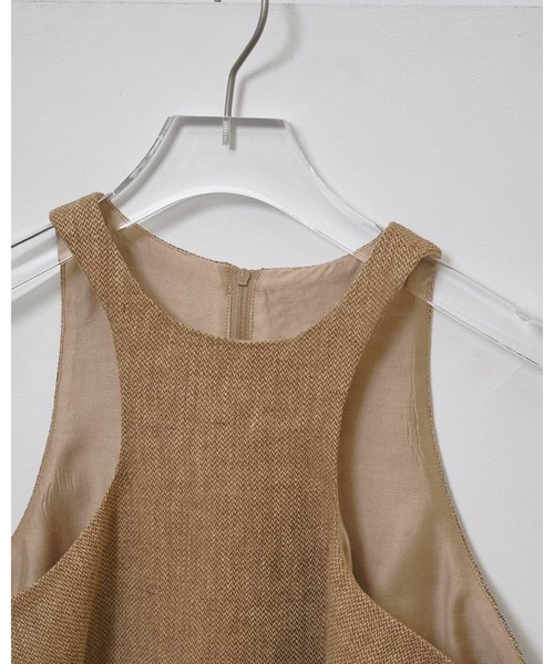 TODAYFUL（トゥデイフル）の「Linen Americansleeve Tops 12610425（タンクトップ・レディース・ブラック/オフホワイト/ベージュ・FREE）」の9枚目の写真