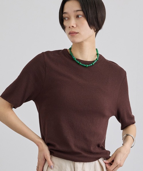 SALON adam et rope'(サロン アダム エ ロペ)の「LOTUS アームカバーTシャツ(Tシャツ/カットソー・レディース・ブラウン/レッド/オフホワイト・FREE)」の3枚目の写真