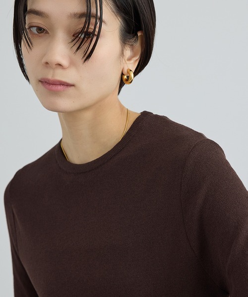 SALON adam et rope'(サロン アダム エ ロペ)の「LOTUS アームカバーTシャツ(Tシャツ/カットソー・レディース・ブラウン/レッド/オフホワイト・FREE)」の5枚目の写真