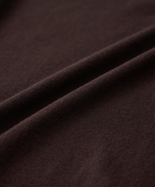 SALON adam et rope'(サロン アダム エ ロペ)の「LOTUS アームカバーTシャツ(Tシャツ/カットソー・レディース・ブラウン/レッド/オフホワイト・FREE)」の22枚目の写真
