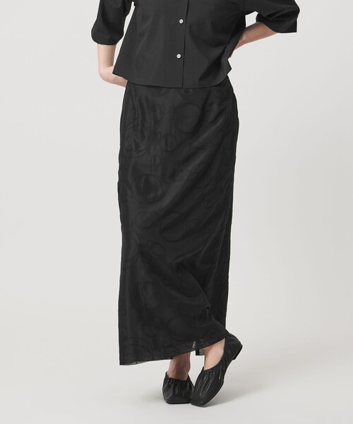 MARW UNITED ARROWS(マルゥ ユナイテッドアローズ)の「<MARW UNITED ARROWS>レース エンブロイダリー スカート(スカート・レディース・ブラック・36/38)」の1枚目の写真