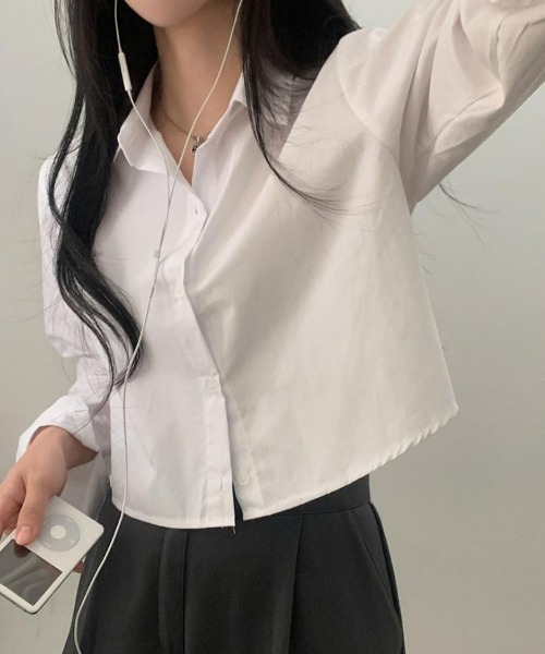 SEU（エスイーユー）の「シンプル ショート丈 ベーシッククロップドシャツ オフィスカジュアル きれいめカジュアル レディース韓国風（シャツ/ブラウス・レディース・ブラック/ブルー/ホワイト/ネイビー/ミント・フリー）」の8枚目の写真