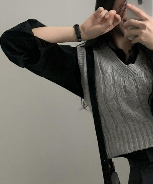 SEU（エスイーユー）の「シンプル ショート丈 ベーシッククロップドシャツ オフィスカジュアル きれいめカジュアル レディース韓国風（シャツ/ブラウス・レディース・ブラック/ブルー/ホワイト/ネイビー/ミント・フリー）」の15枚目の写真