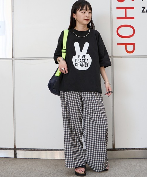 GIVE PEACE 不修邊印花T恤
