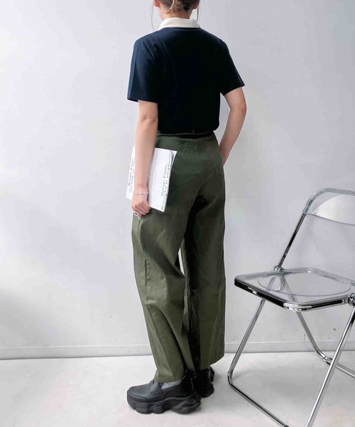 AS KNOW AS plus(アズノゥアズプラス)の「〇胸元ワンポイントロゴ刺繍 配色カラー ポロTシャツ(ポロシャツ・レディース・ネイビー/アイボリー/チャコールグレー・FREE)」の12枚目の写真