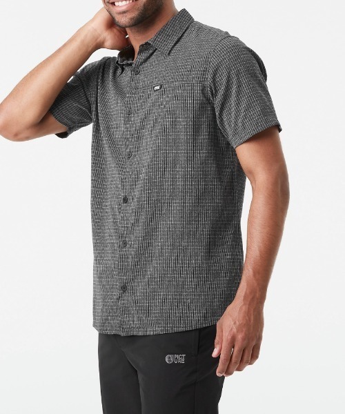 PICTURE ORGANIC CLOTHING（ピクチャーオーガニッククロージング）の「【PICTURE/ピクチャー】KLIVOX SHIRTS　半袖シャツ　無地　吸汗速乾 　抗菌 　防臭 　通気性（シャツ/ブラウス・メンズ・ブラック/パープル系その他・LARGE/MEDIUM）」の3枚目の写真