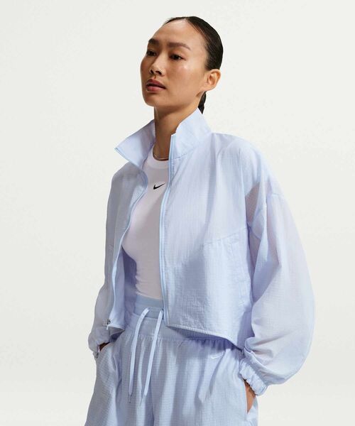 NIKE(ナイキ)の「《セットアップ対応商品》ナイキ スポーツウェア ウィメンズ ルーズ ハイウエスト 軽量リップストップ ショートパンツ / Nike Sportswear Women's Loose High-Waisted Lightweight Ripstop Shorts IF0564-407 Hydrogen Blue(その他パンツ・レディース・クリアブルー・L/M/S/XL/XS)」の5枚目の写真