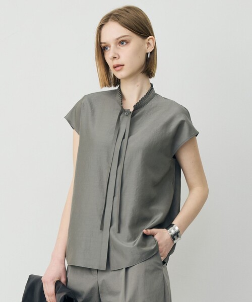 ICB(アイシービー)の「【新色追加・CLASSY.掲載】セシェシルキーローン フレンチスリーブボウタイブラウス(シャツ/ブラウス・レディース・オリーブ系/スカイブルー系/アイボリー系/キャメル/グリーン系1・4/6/0/2)」の2枚目の写真