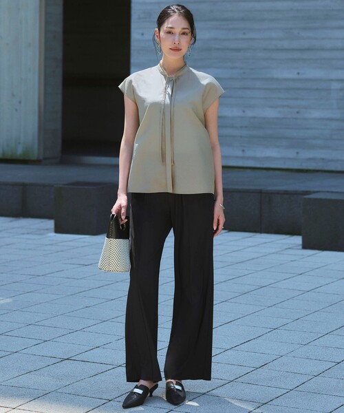 ICB(アイシービー)の「【新色追加・CLASSY.掲載】セシェシルキーローン フレンチスリーブボウタイブラウス(シャツ/ブラウス・レディース・オリーブ系/スカイブルー系/アイボリー系/キャメル/グリーン系1・4/6/0/2)」の6枚目の写真