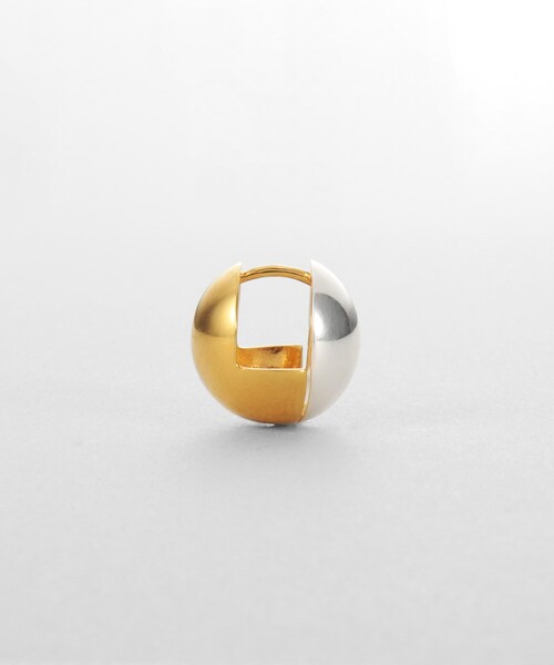 COCOSHNIK ONKITSCH(ココシュニックオンキッチュ)の「シルバー コンビカラー ハギーピアス ボールS(ピアス(両耳用)・レディース・クリア・00)」の9枚目の写真
