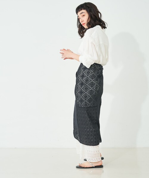 collex（コレックス）の「幾何学柄ニットライクレースショール（ストール/ショール・レディース・ブラック/ホワイト・フリー）」の13枚目の写真