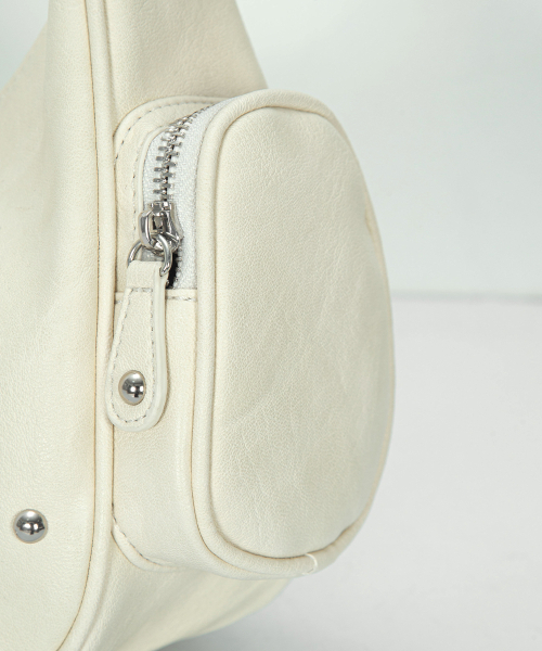 ASON(アズオン)の「MOTE STUD BAG / IVORY(ショルダーバッグ・レディース・その他・FREE)」の4枚目の写真