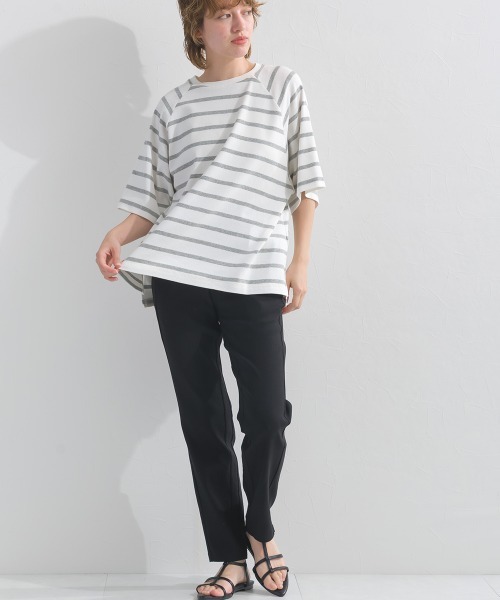 OMNES(オムネス)の「美脚ストレッチ テーパードシルエットタックパンツ(その他パンツ・レディース・ネイビー/ブラック/ベージュ・LARGE/MEDIUM/SMALL)」の7枚目の写真