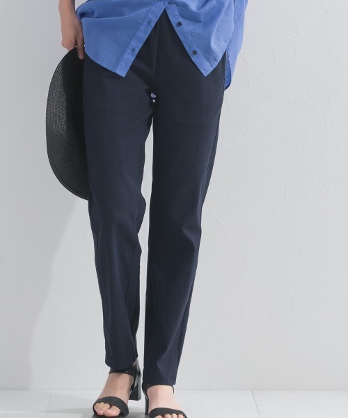 OMNES(オムネス)の「美脚ストレッチ テーパードシルエットタックパンツ(その他パンツ・レディース・ネイビー/ブラック/ベージュ・LARGE/MEDIUM/SMALL)」の17枚目の写真
